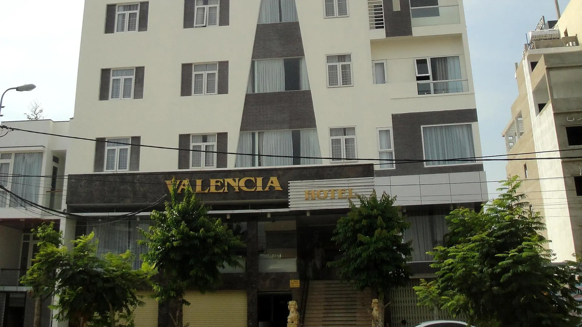 Valencia Da Nang Beach Hotel