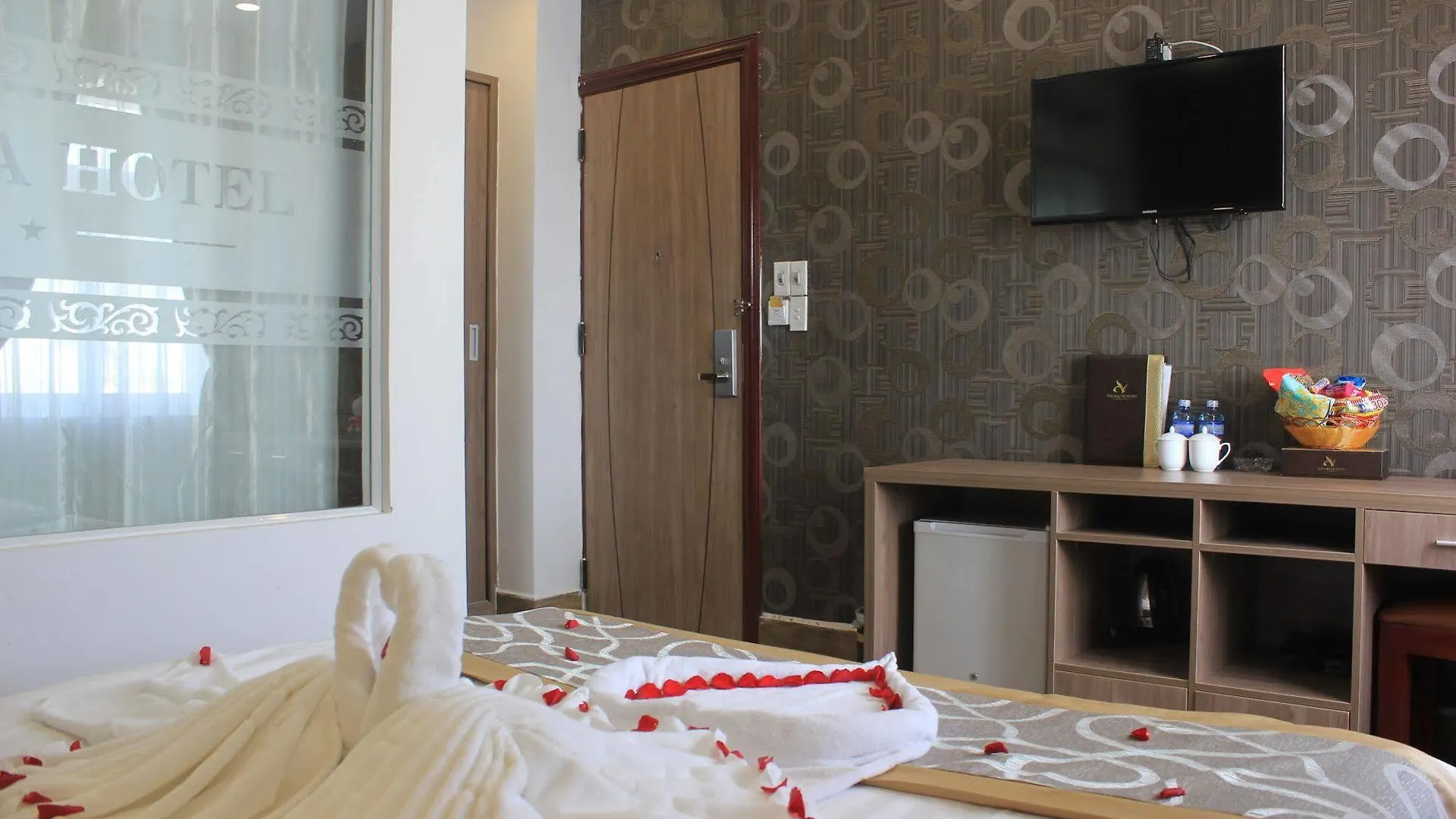 Valencia Da Nang Beach Hotel
