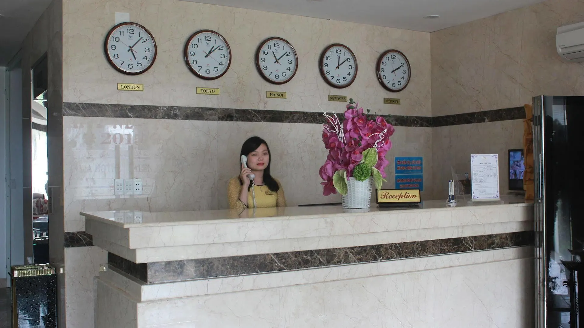 Valencia Da Nang Beach Hotel